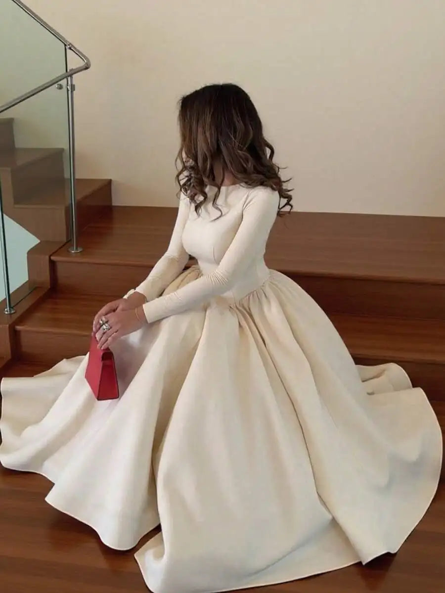 Elegant Pleated Maxi Dress With Long Sleeves And A-Line Skirt
