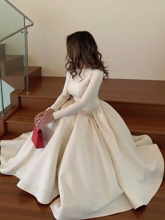 Elegant Pleated Maxi Dress With Long Sleeves And A-Line Skirt
