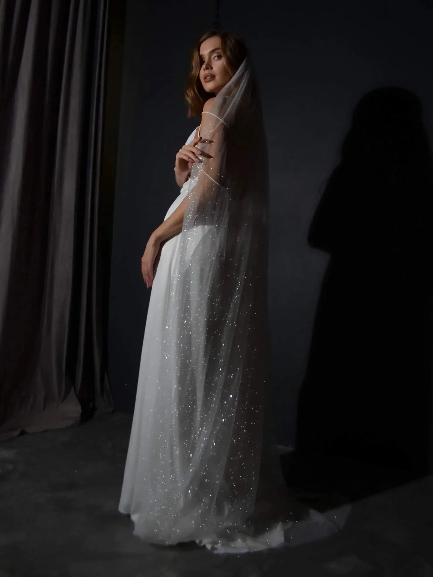 Long Sparkling Bridal Veil Luxury Shine Wedding Veil in Golden Hues with Sequins Cathedral Length Golden Veils with Comb V101
