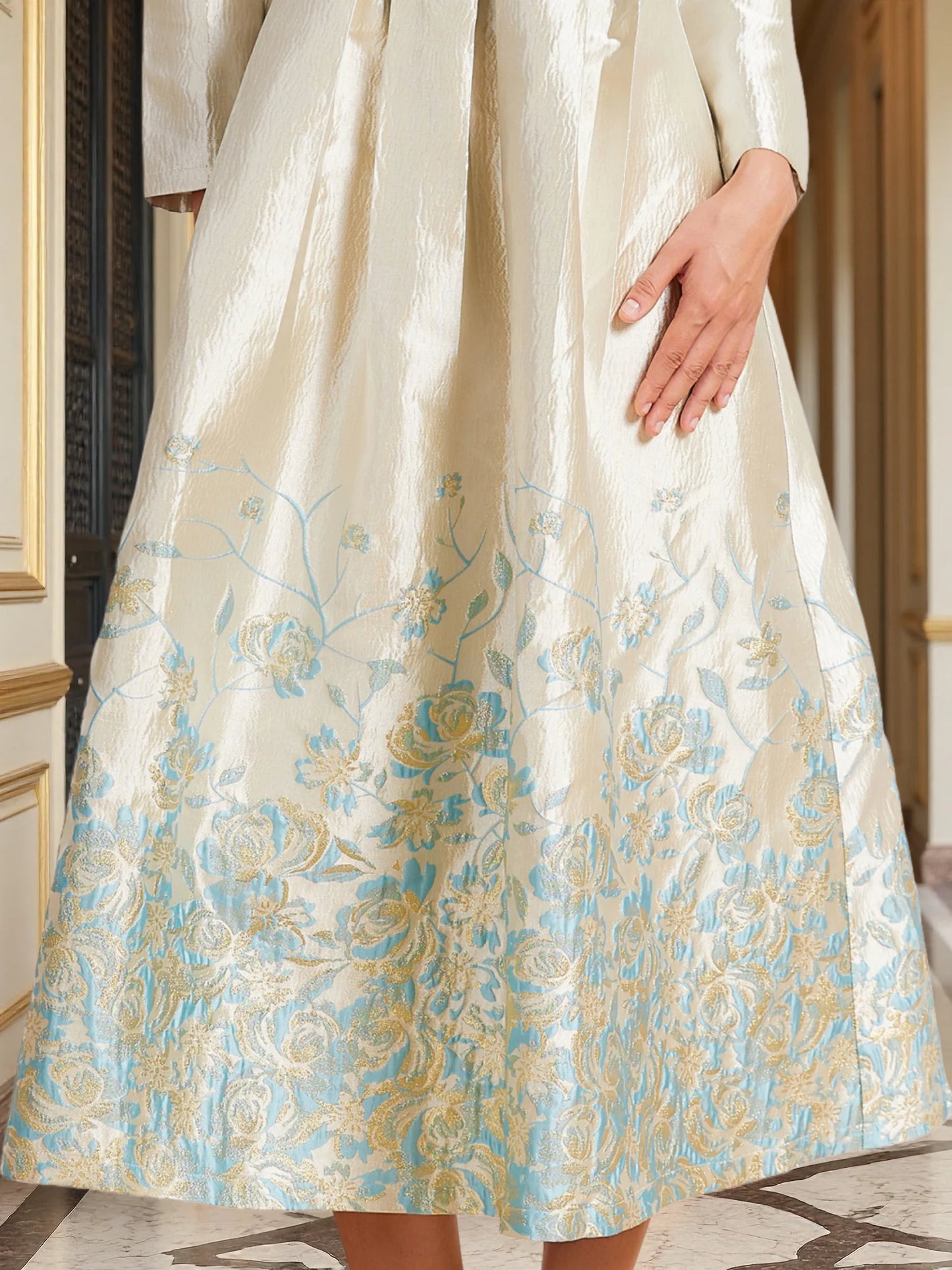 New Plus Size Slimming Dress - Champagne Gold Gradient Jacquard Stand-Collar Long Sleeve Tummy-Control Flared Evening Gown
