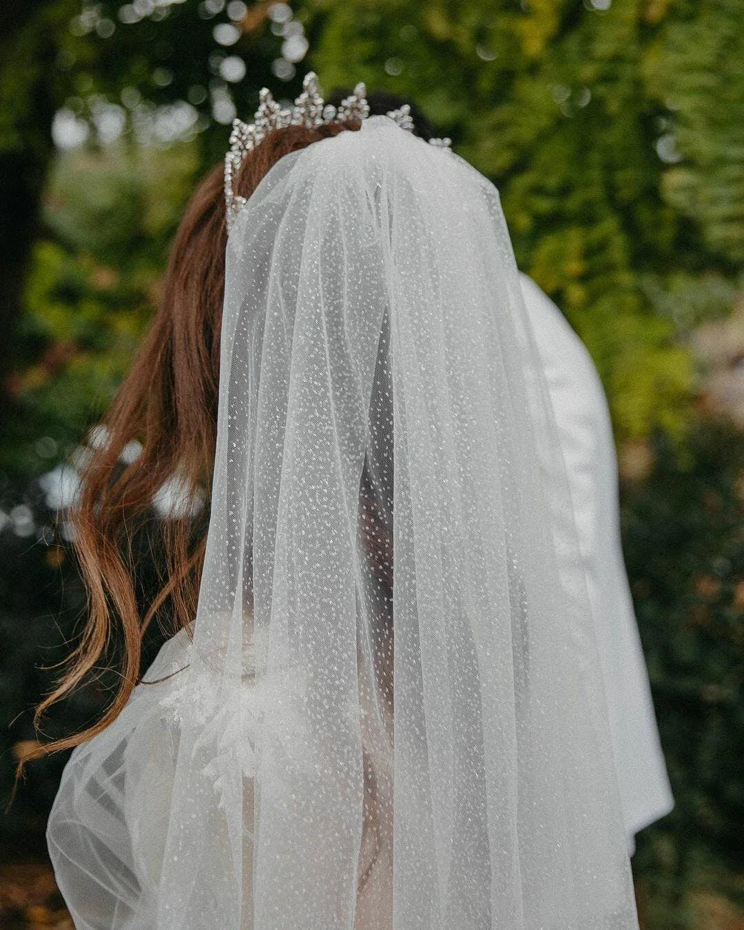 Long Sparkling Bridal Veil Luxury Shine Wedding Veil in Golden Hues with Sequins Cathedral Length Golden Veils with Comb V101