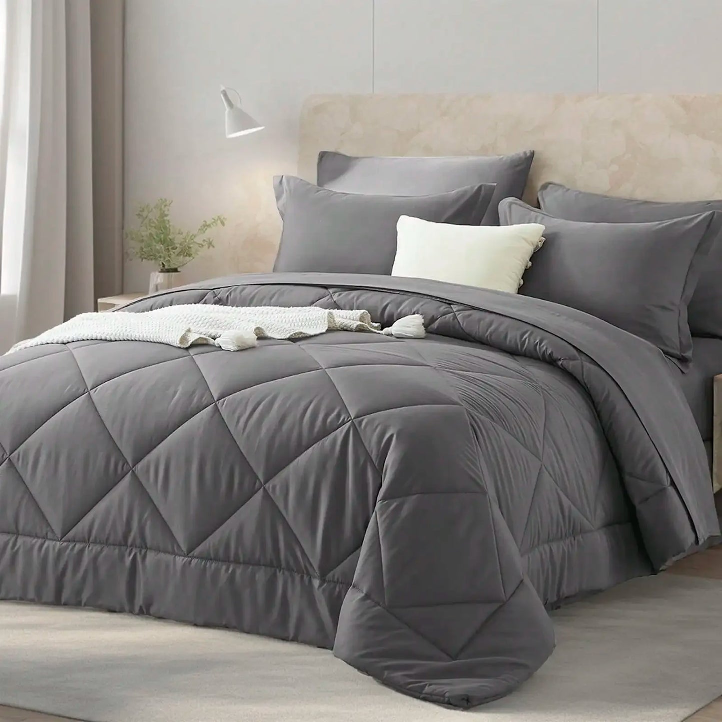 5/7 Piece Solid Color Bed Comforter Set Queen, Creative Geometric Pattern Design, Soft And Comfortable Summer Bedding Set.Bed In